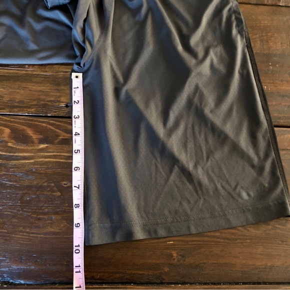 Nike Sz M Basketball Shorts Pockets 10" Charcoal Grey Black Swoosh Drawstring - Picture 2 of 7